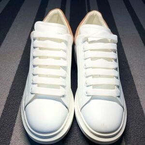 Alexander McQueen Outlined Pink